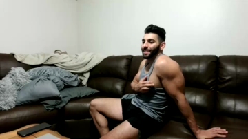 7horyalpha_Hardbody99  12-12-2021 video spray milk